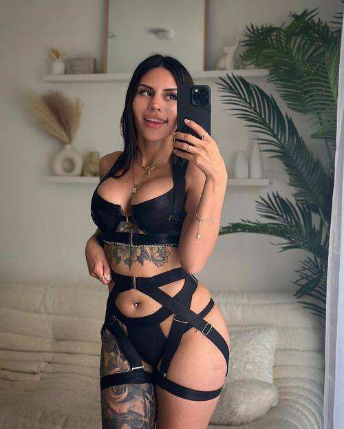 Breezy Foxx
