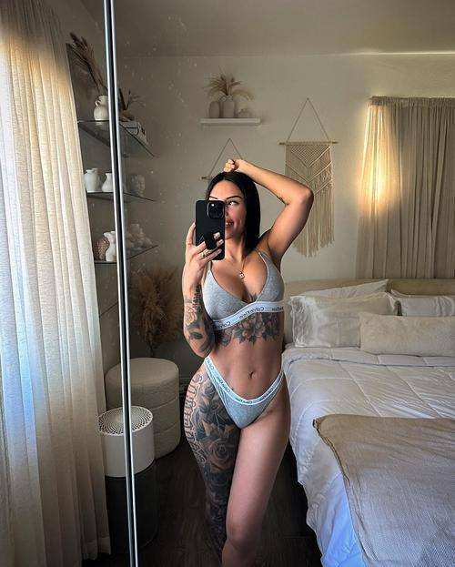 Breezy Foxx